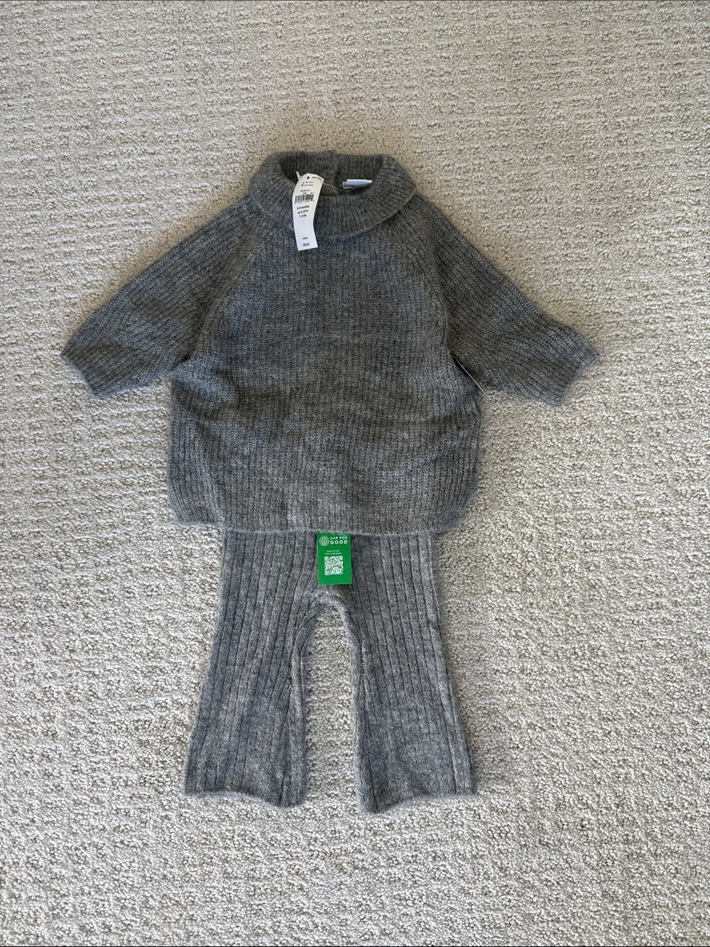 GAP Gray Ribbed Knit Baby Set